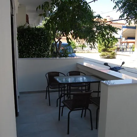 Giorgos Apartments Square Vrasná Exterior foto
