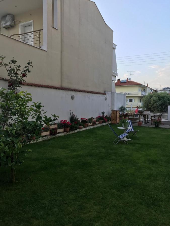 Giorgos Square
