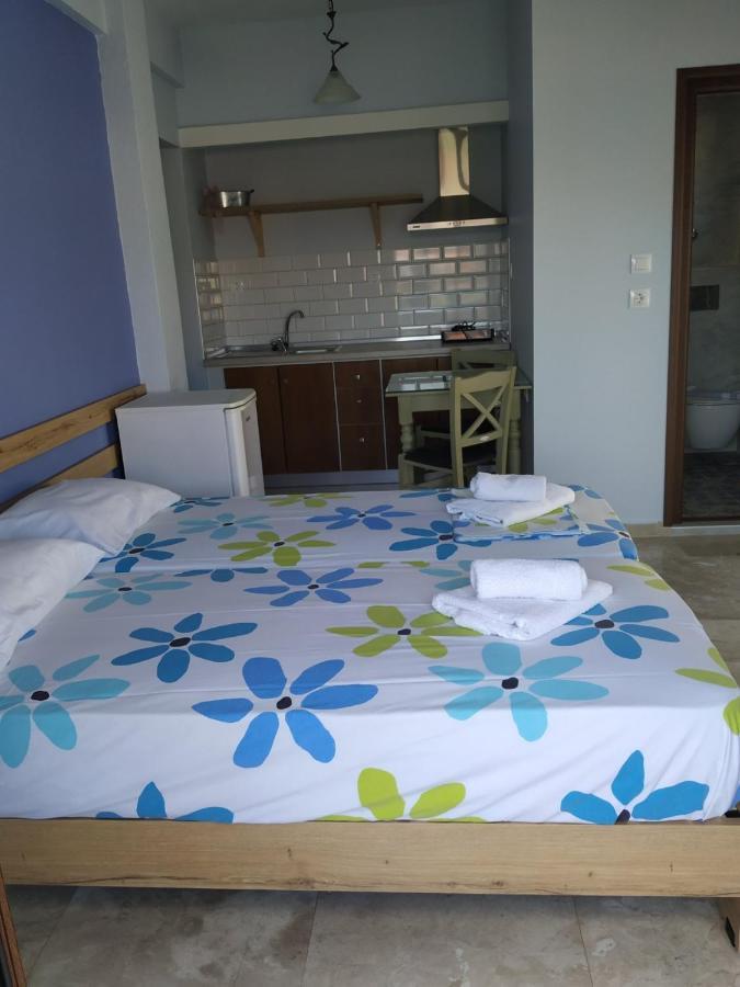 Giorgos Square Apartment Nea Vrasna